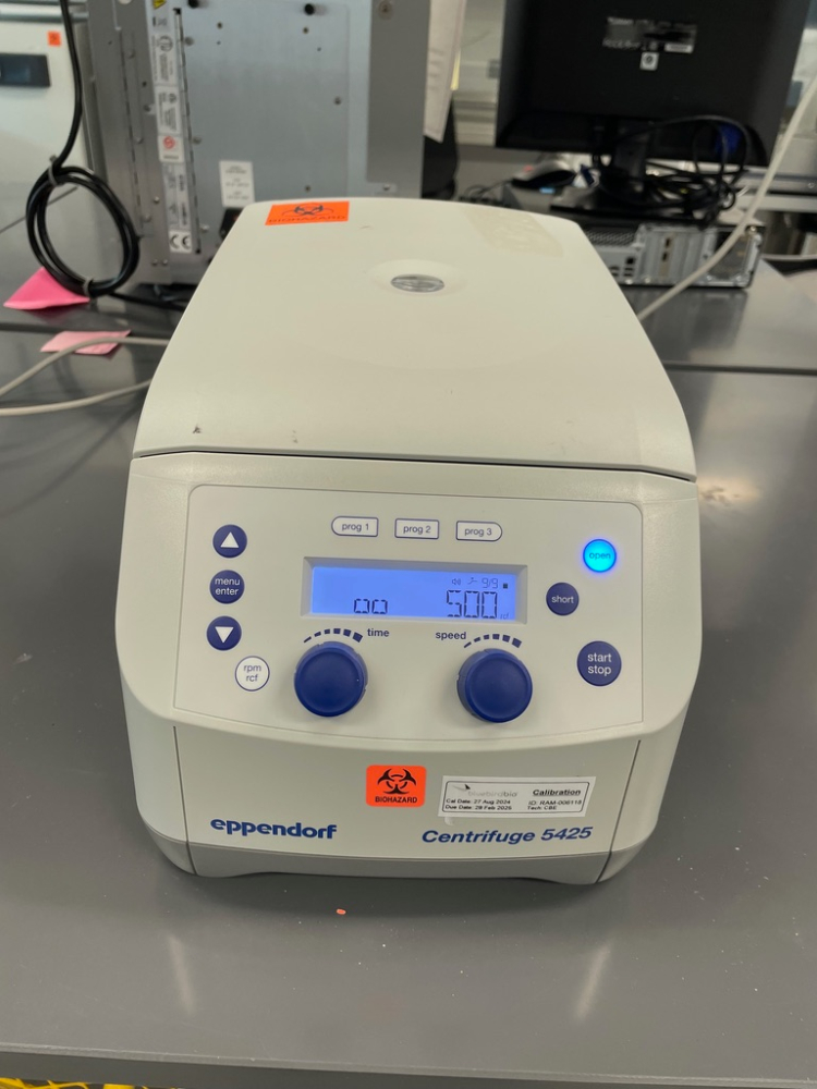 Image of Eppendorf 5425 Centrifuge